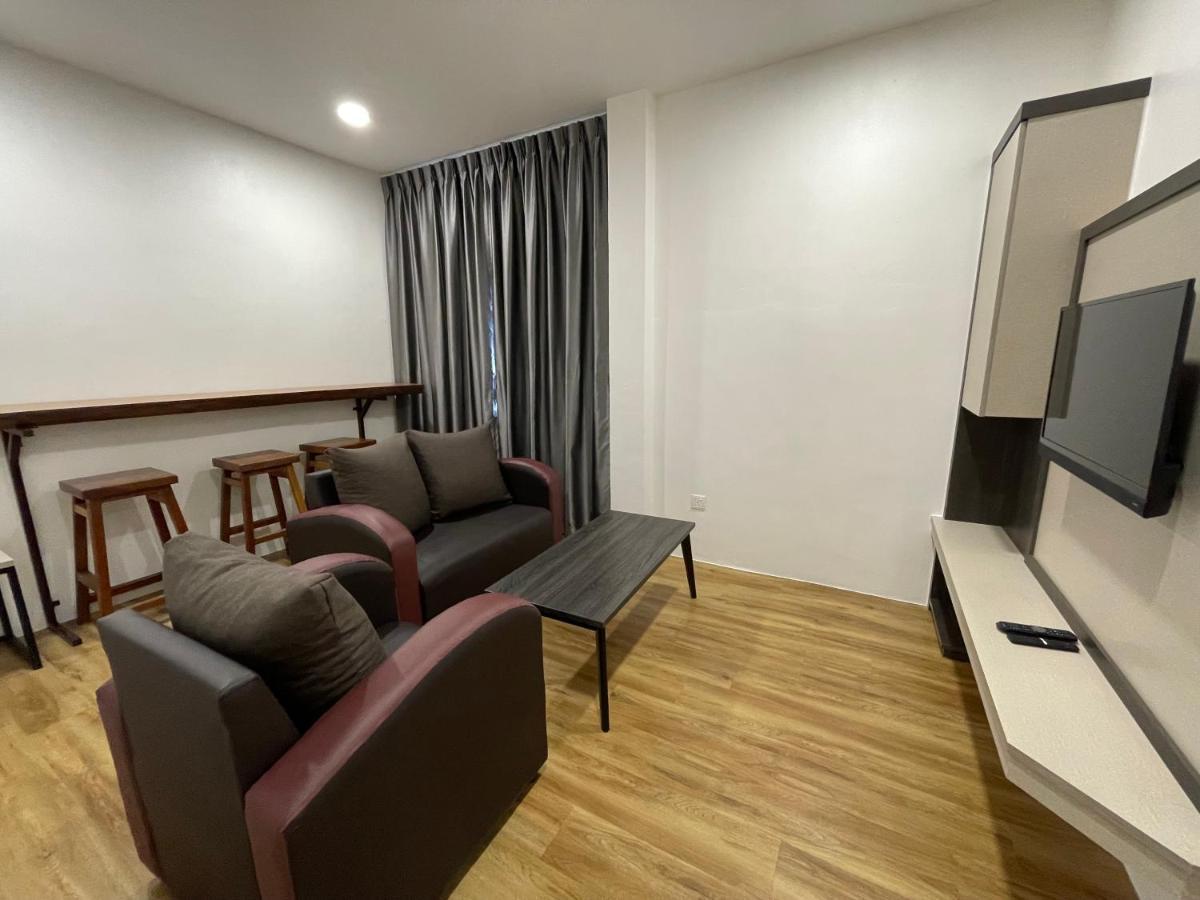 CA Homestay Kuching Luaran gambar
