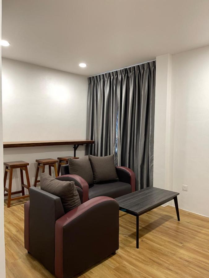 CA Homestay Kuching Luaran gambar